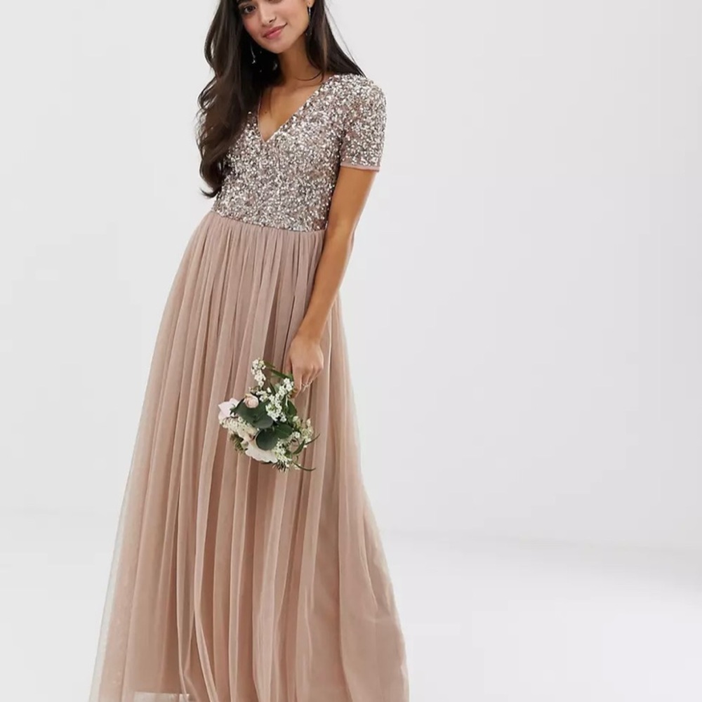 Elegant Sequin Maxi Dress in Beige